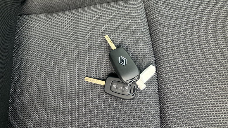 Renault Trafic Swb Diesel SL30 Blue dCi 150 Advance [Safety] Van EAG9